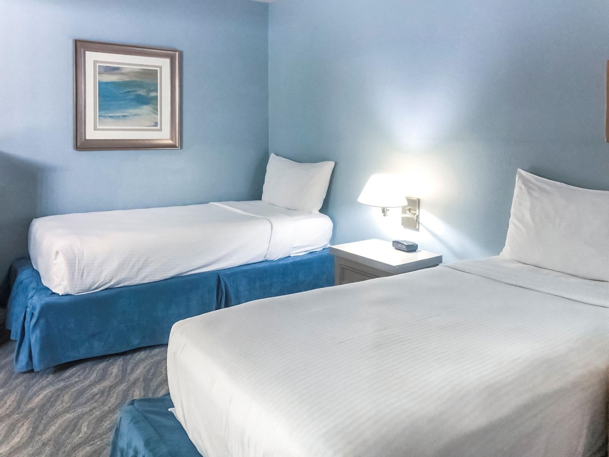 Hilton Vacation Club Riviera & Shores Resort
